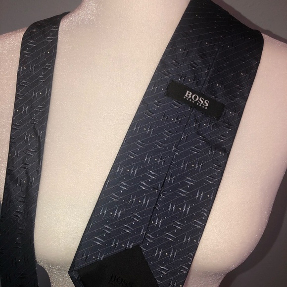 Designer Silk Tie Bundle - Picture 5 of 8